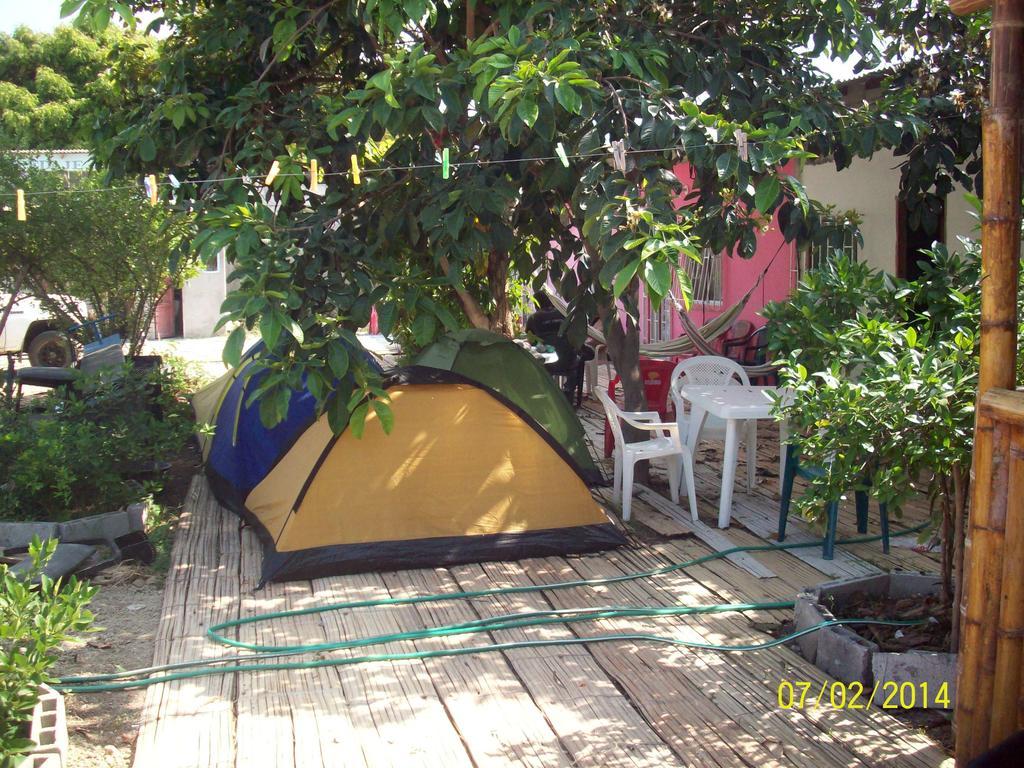 Hostal Camping Beach Salinas (Santa Elena) Exterior foto